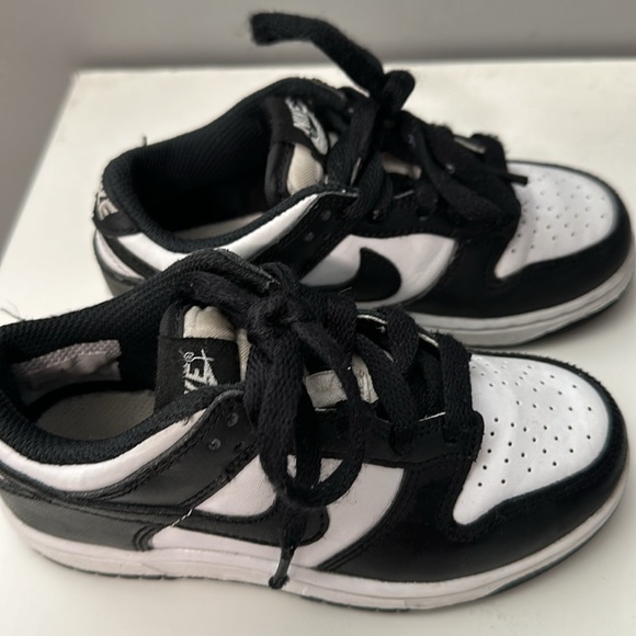 Panda dunks - Picture 3 of 3